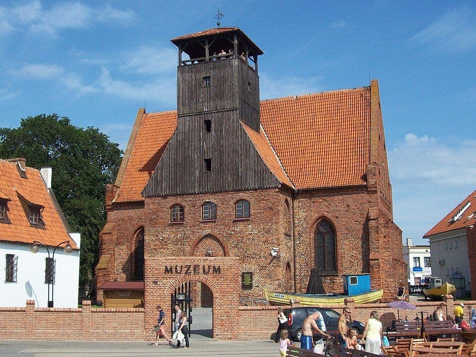 Dlaczego warto odwiedzić Muzeum Rybołówstwa na Helu?